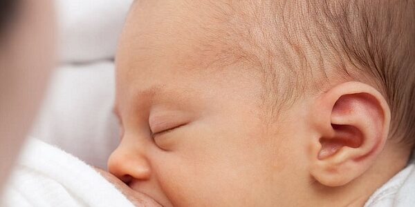 How To Choose The Best Nursing Pads For Sore Nipples?